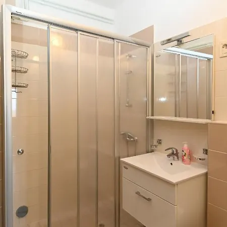 Suncica Apartment *