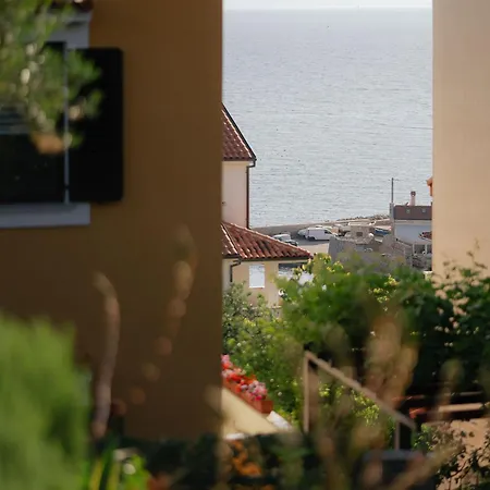 Apartment Suncica *