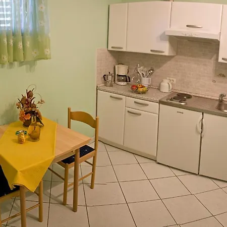 Suncica Apartment *