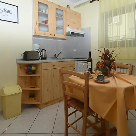 Suncica דירה מאלי לוסיניי