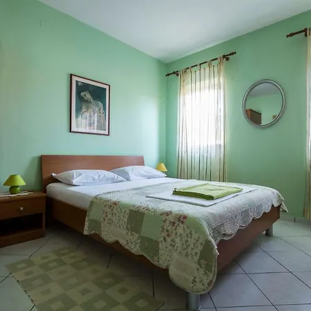 Suncica Apartment *